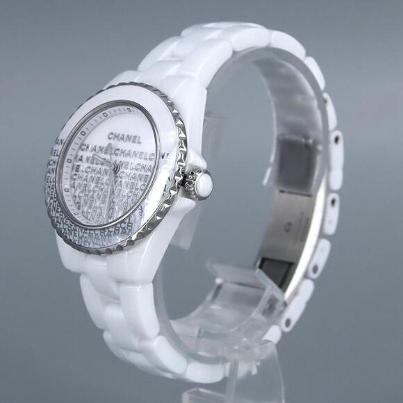 Chanel J12 Wanted de 33mm Ceramic H7419 Wristwatch Quartz - Picture 2 of 9